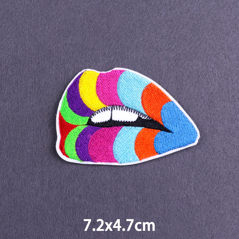 Love Is Love Heart Patches On  - огляд і ціна Embroidery Lips