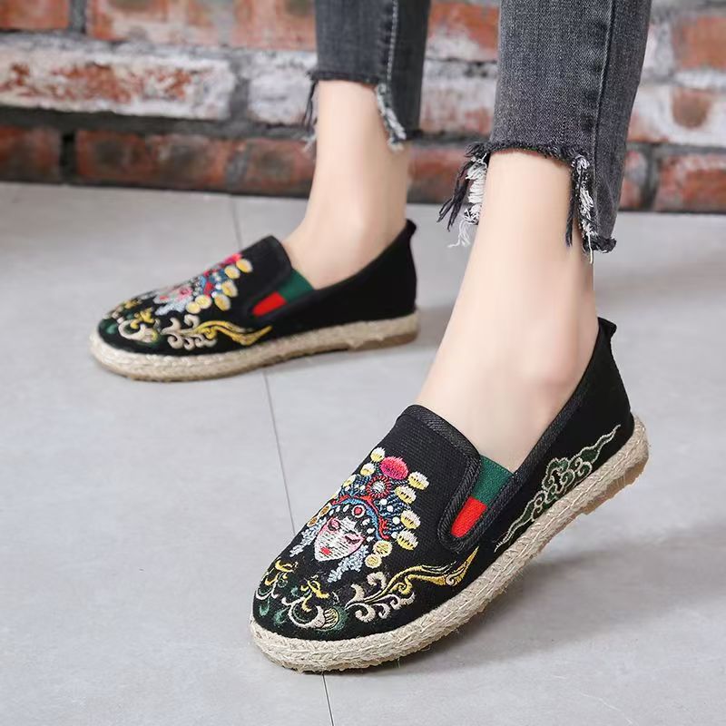 Women Flat Sole Embroidered Cl - огляд і ціна Embroidery Shoes