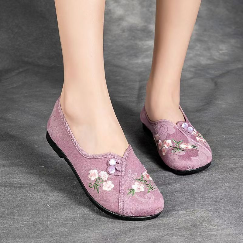 Chinese Style Women Flat sole  - огляд і ціна Embroidery Shoes