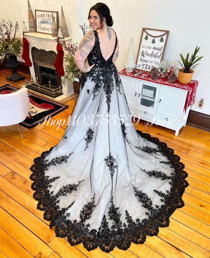 Gothic V Neck Wedding Dresses  - огляд і ціна Embroidery Gothic
